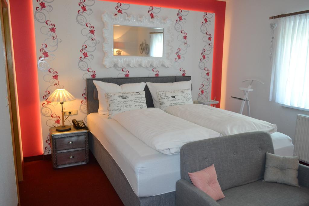 Hotel & Restaurant Zur Linde Freital Ngoại thất bức ảnh