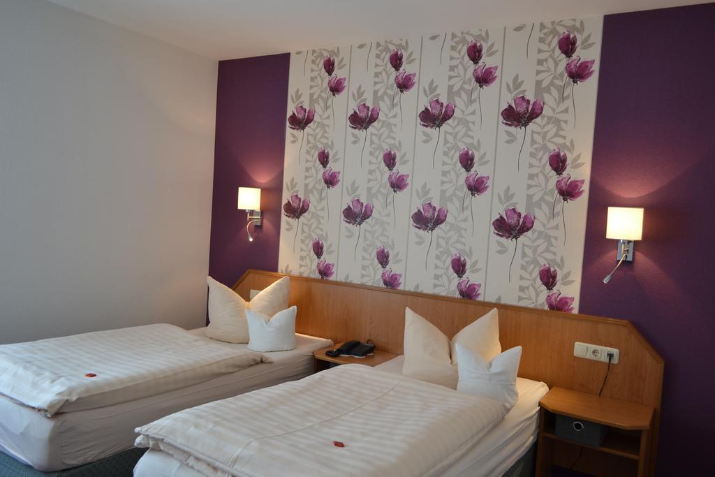 Hotel & Restaurant Zur Linde Freital Ngoại thất bức ảnh